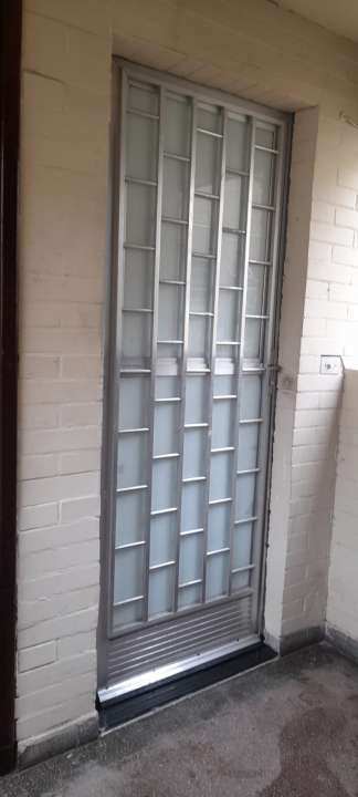 Conheça Apartamento para alugar Rua Romero Zander, Ramos, Rio de Janeiro - R$ 1.100 - 288404 - 5 5