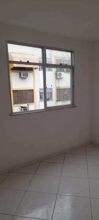 Conheça quarto 1 do imóvel - Apartamento para alugar Rua Romero Zander, Ramos, Rio de Janeiro - R$ 1.100 - 288404 - 11 quarto 1 - 11