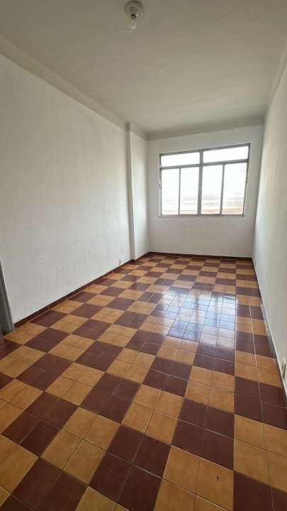 Conheça Apartamento para alugar Avenida dos Democráticos, Higienópolis, Rio de Janeiro - R$ 1.100 - 1585 - 3 3