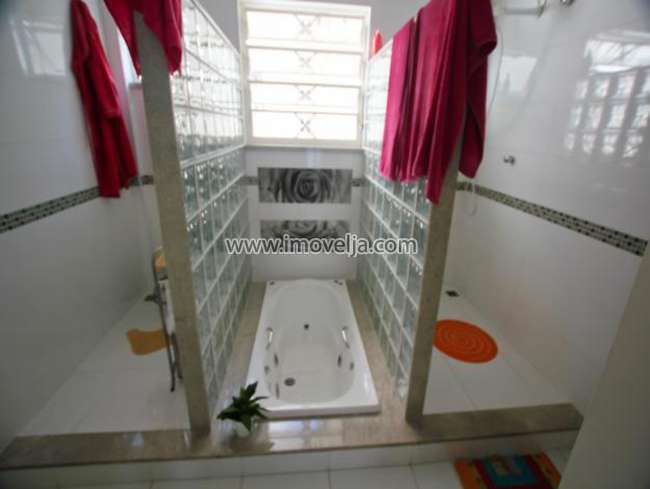 Conheça Imóvel Casa À VENDA, Grajaú, Rio de Janeiro, RJ - Rua Comendador Martinelli - 000301 - 2 2