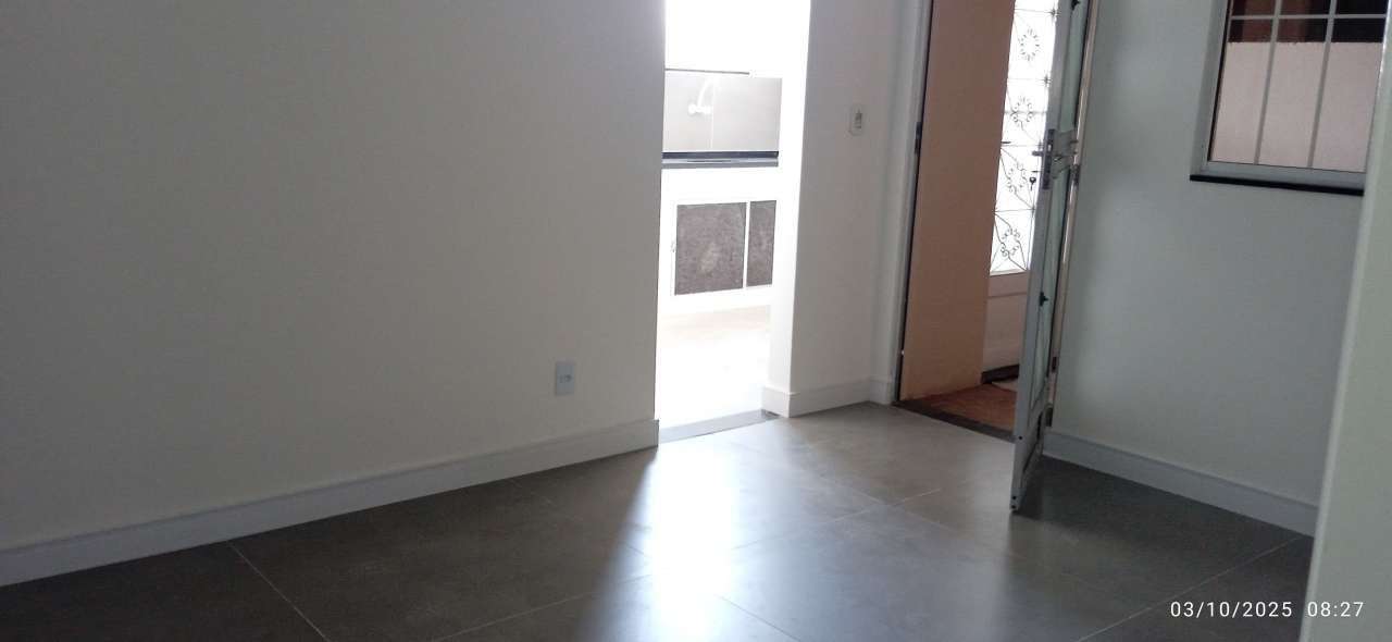 Conheça Apartamento à venda Rua Maria Emília, Vila Rosali, São João de Meriti - R$ 120.000 - SRC559101 - 4 4