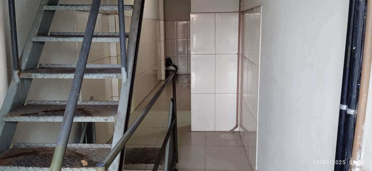 Conheça Casa para alugar Avenida Comércio, Jardim Metrópole, São João de Meriti - R$ 750 - SRC8502 - 2 2