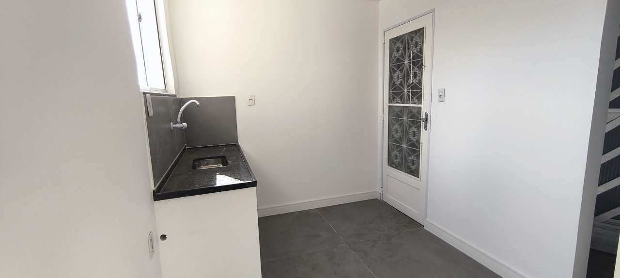 Conheça Apartamento para alugar Rua Maria Emília, Vila Rosali, São João de Meriti - R$ 1.000 - SRC559102 - 8 8