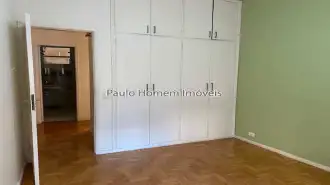 Quarto com armário - 8