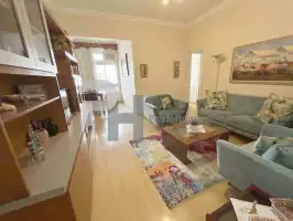 Ótima localização - Apto reformado em Rua Nobre de Copacabana, próximo do metrô, 3Qts, 1Ste, 3Bhs - Vaga no Condomínio - 1.200.00,00 - AP3109