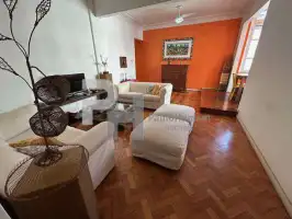 Ótima localização - Apto, reformado por arquiteto, quadra da Praia, a 150mts do metrô, 100m², salão, varanda, 3Qts, Suíte, 2Bhs, 990000,00 - AP3007