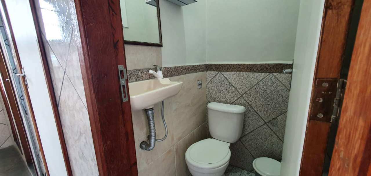 Conheça Alugar Sala Comercial 20m², Final Estrada do Portela, Madureira, RJ, R$ 650,00 - 09 - 5 5