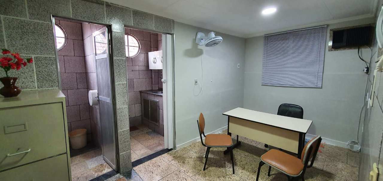 Conheça Alugar Sala Comercial 15m², Final Estrada do Portela, Madureira, RJ, R$ 350,00 - 02 - 3 3