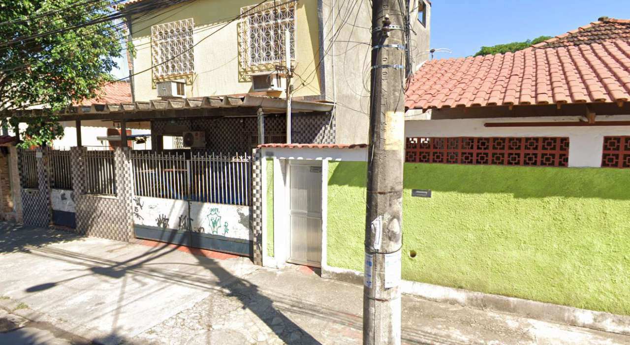 Conheça Casa Linear de 2 Quartos à Venda, Jardim América, Rio de Janeiro, R$ 180.000,00 - 0007 - 2 2