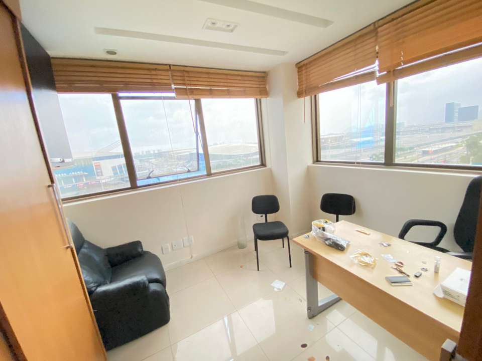 Conheça Sala Comercial 35m² para alugar Avenida Embaixador Abelardo Bueno,Rio de Janeiro,RJ Sudoeste, Barra Olímpica - R$ 1.100 - VISA00004 - 7 7