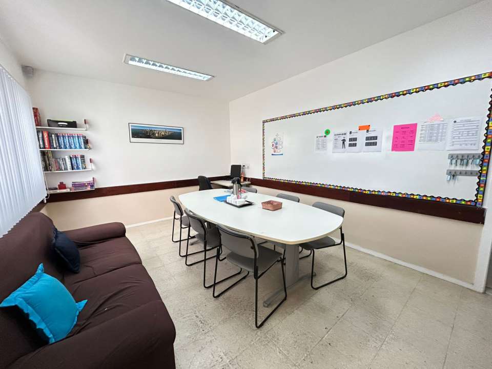 Conheça Casa Comercial 570m² à venda Estrada dos Três Rios,Rio de Janeiro,RJ Oeste, Freguesia (Jacarepaguá) - R$ 3.000.000 - VICA10001 - 9 9