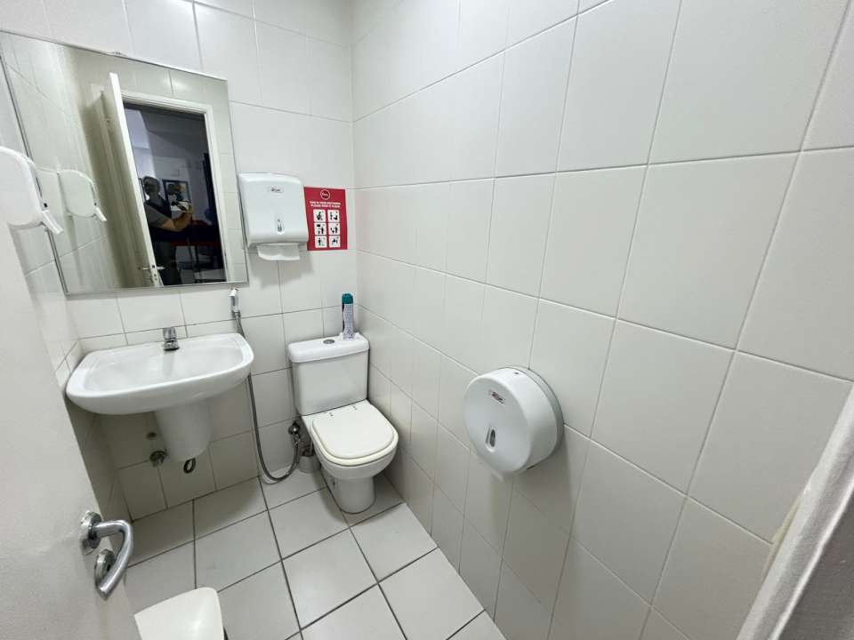 Conheça Casa Comercial 570m² à venda Estrada dos Três Rios,Rio de Janeiro,RJ Oeste, Freguesia (Jacarepaguá) - R$ 3.000.000 - VICA10001 - 10 10