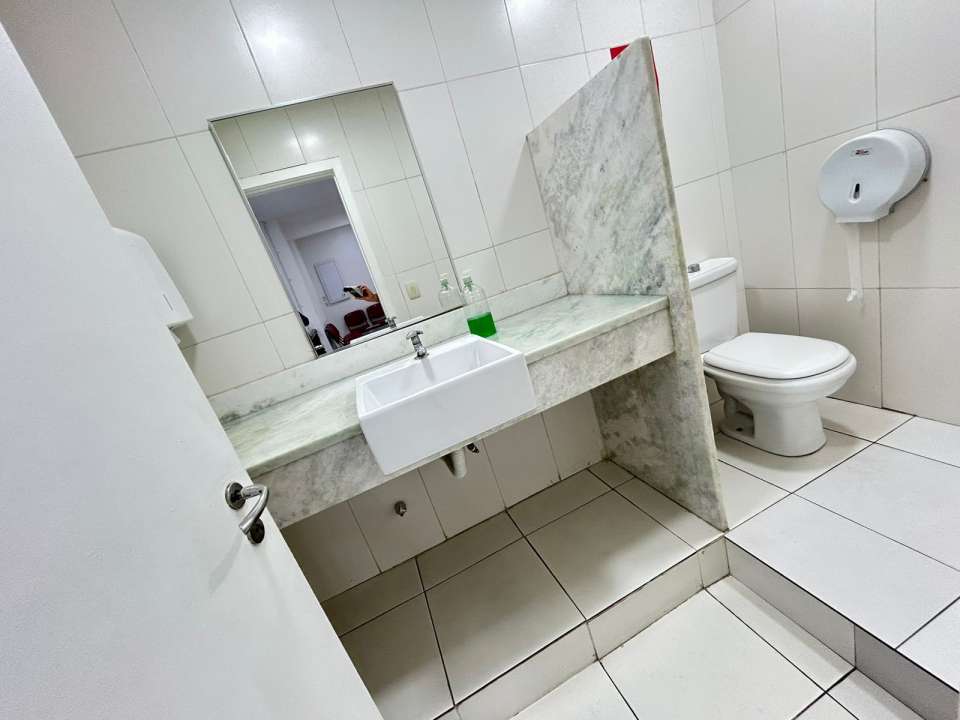 Conheça Casa Comercial 570m² à venda Estrada dos Três Rios,Rio de Janeiro,RJ Oeste, Freguesia (Jacarepaguá) - R$ 3.000.000 - VICA10001 - 15 15