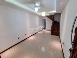 Imperdível - Casa Duplex de 2 quartos Taquara/RJ com 56m² - FONTIMOVEIS - 561