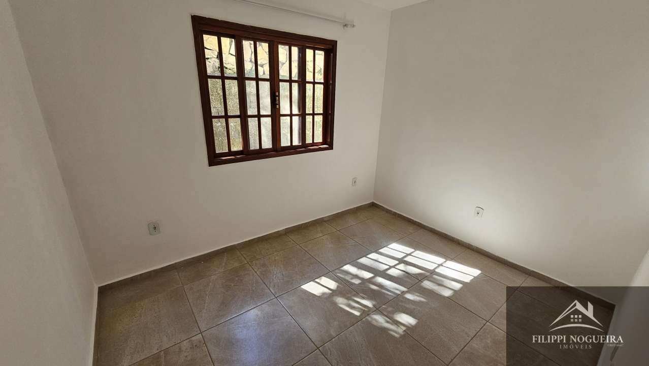 Conheça Excelente casa linear com 3 quartos, sendo uma suíte e um amplo terreno. Apenas a 950m do Bramil. - CsArco350 - 15 15