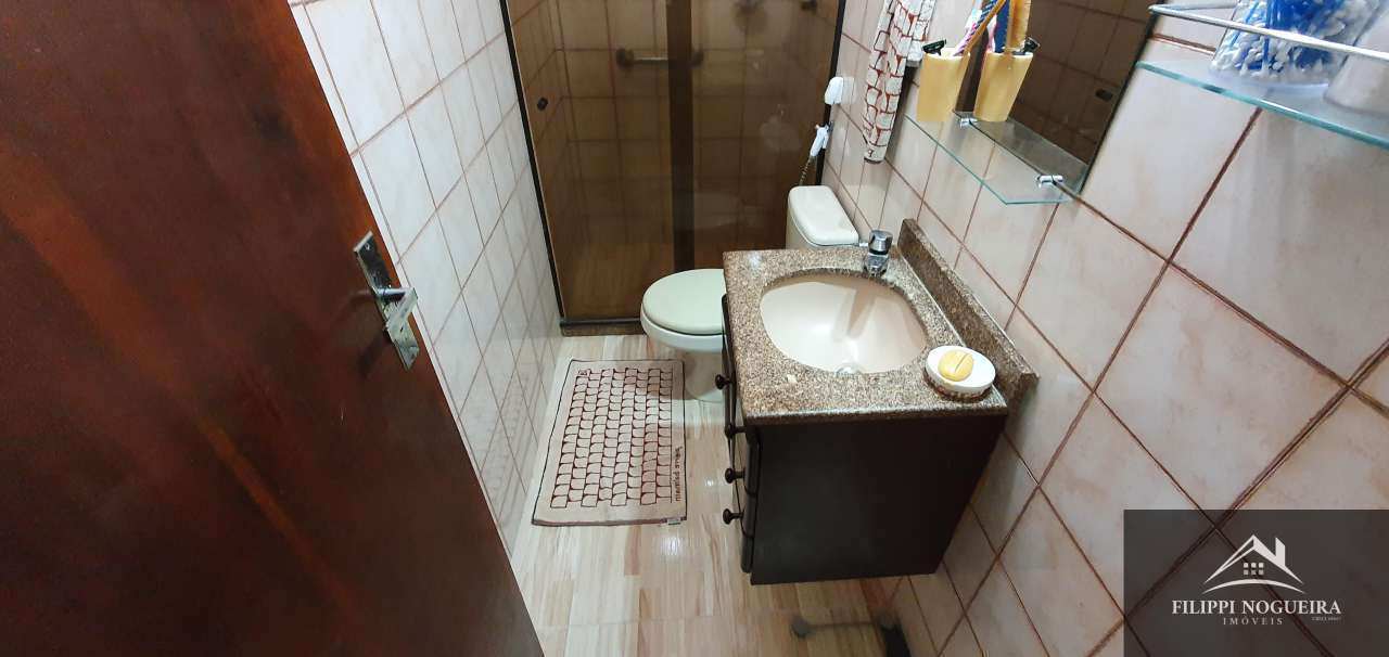 Conheça FOTO_17 do imóvel - Vende-se imóvel em bairro nobre com 5 quartos, duas salas, duas cozinhas e piscina. - csve680 - 17 FOTO_17 - 17