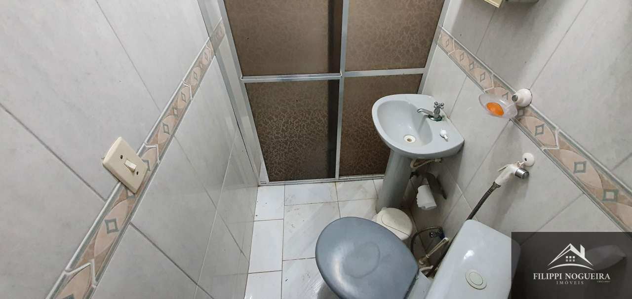 Conheça FOTO_25 do imóvel - Vende-se imóvel em bairro nobre com 5 quartos, duas salas, duas cozinhas e piscina. - csve680 - 25 FOTO_25 - 25