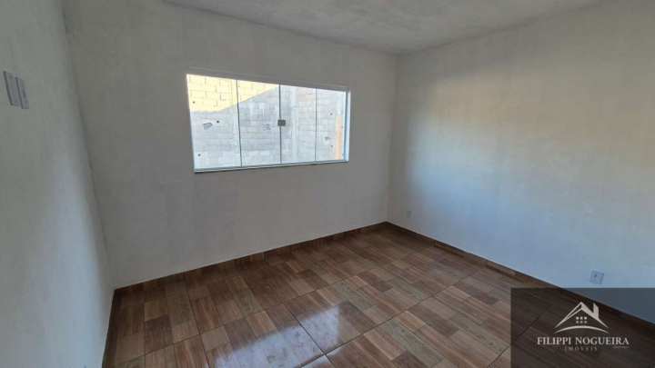 Conheça Vende-se Casa Moderna com 2 Quartos, Suíte e Quintal Independente a 1,5 km do Centro - FNCA20001 - 11 11