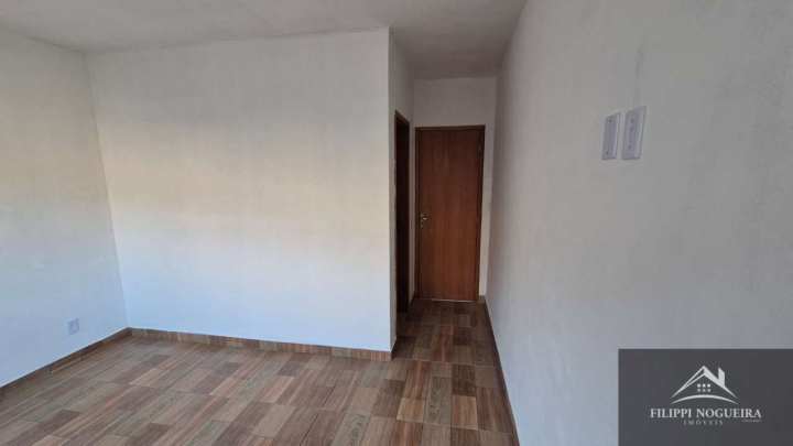 Conheça Vende-se Casa Moderna com 2 Quartos, Suíte e Quintal Independente a 1,5 km do Centro - FNCA20001 - 15 15