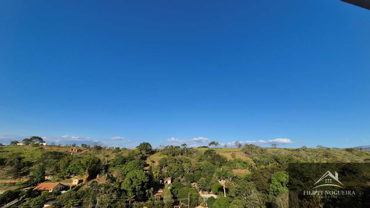 Conheça Vende-se casa com 3 quartos, sendo uma suíte, com vista para as montanhas. - FNCA30002 - 3 3