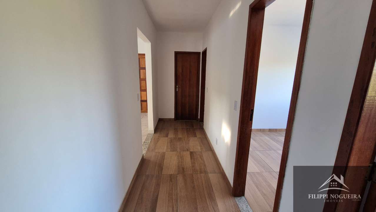 Conheça Vende-se casa com 3 quartos, sendo uma suíte, com vista para as montanhas. - FNCA30002 - 13 13