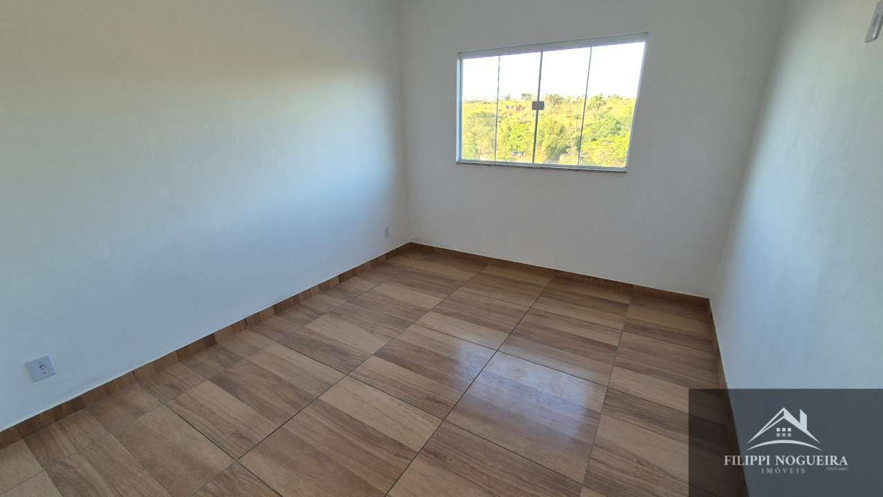 Conheça Vende-se casa com 3 quartos, sendo uma suíte, com vista para as montanhas. - FNCA30002 - 14 14