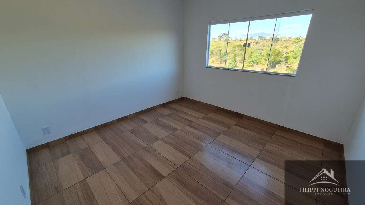 Conheça Vende-se casa com 3 quartos, sendo uma suíte, com vista para as montanhas. - FNCA30002 - 15 15