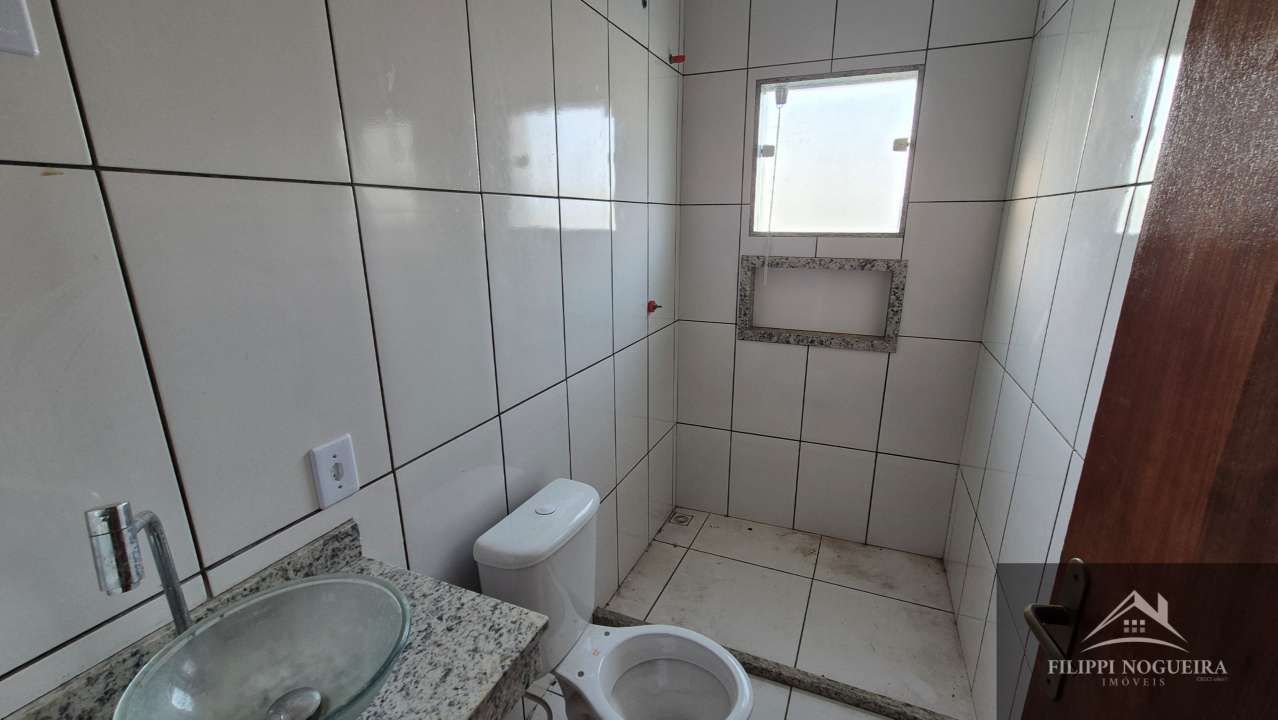 Conheça Vende-se casa com 3 quartos, sendo uma suíte, com vista para as montanhas. - FNCA30002 - 19 19