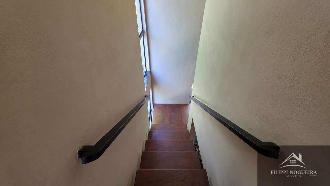 Conheça Vende-se casa moderna e aconchegante com 6 quartos e 3 banheiros a 650 metros do Lago de Javary - FNCA60001 - 23 23