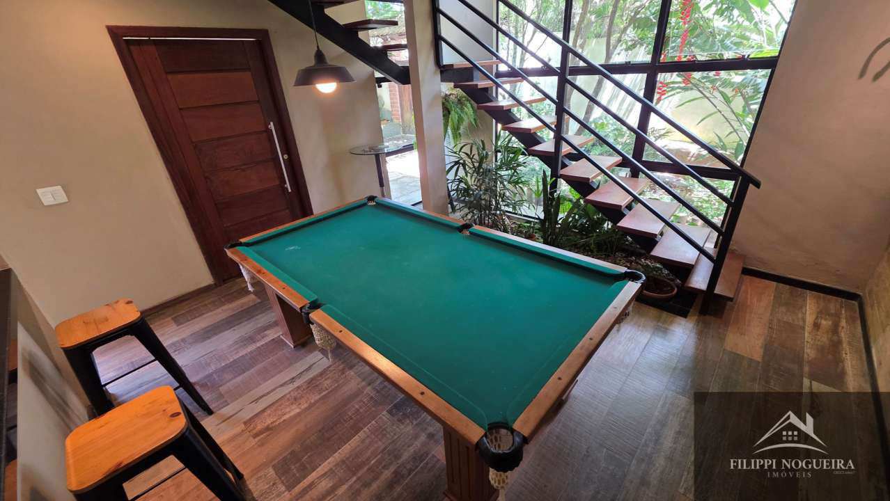 Conheça Vende-se casa moderna e aconchegante com 6 quartos e 3 banheiros a 650 metros do Lago de Javary - FNCA60001 - 10 10