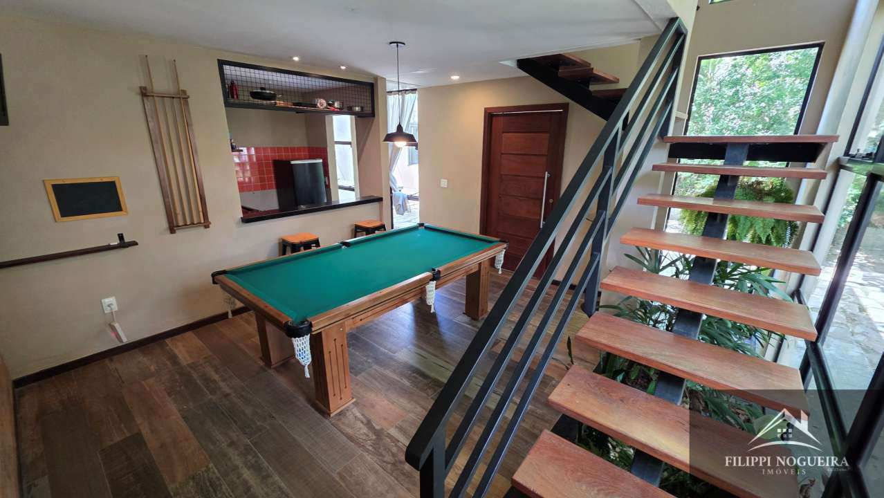Conheça Vende-se casa moderna e aconchegante com 6 quartos e 3 banheiros a 650 metros do Lago de Javary - FNCA60001 - 12 12
