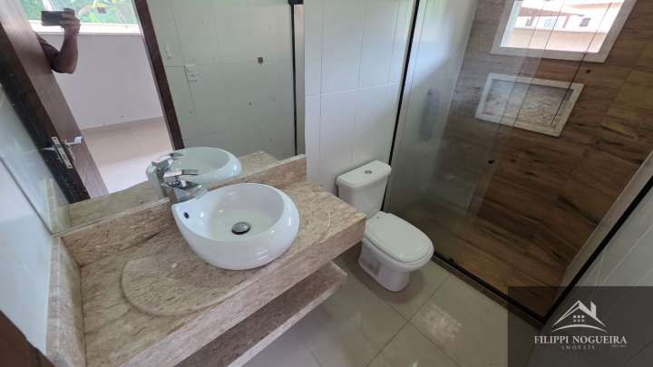 Conheça Vende-se excelente casa com 3 quartos, sendo uma suíte master com hidromassagem e área gourmet - FNCA30006 - 7 7