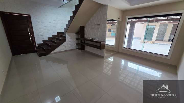 Conheça Vende-se excelente casa com 3 quartos, sendo uma suíte master com hidromassagem e área gourmet - FNCA30006 - 9 9