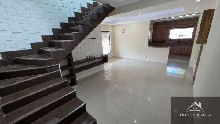 Conheça Vende-se excelente casa com 3 quartos, sendo uma suíte master com hidromassagem e área gourmet - FNCA30006 - 13 13