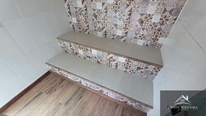 Conheça Vende-se excelente casa com 3 quartos, sendo uma suíte master com hidromassagem e área gourmet - FNCA30006 - 25 25