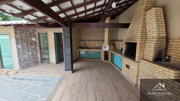 Conheça Vende-se excelente casa com 3 quartos, sendo uma suíte master com hidromassagem e área gourmet - FNCA30006 - 28 28