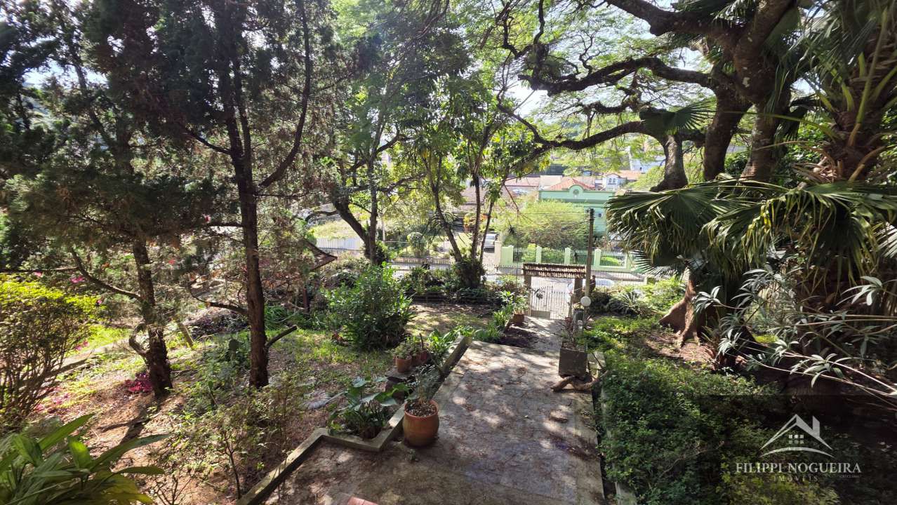 Conheça Oportunidade! Área comercial com 1.275 m² e saída para duas ruas no Centro de Miguel Pereira. - FNCA60002 - 35 35