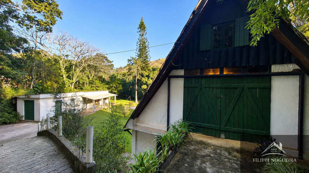 Conheça Chalé com piscina, área gourmet, kitnet e duas suítes externas em terreno de 1.450 m² em Miguel Pereira. - FNCA50003 - 2 2