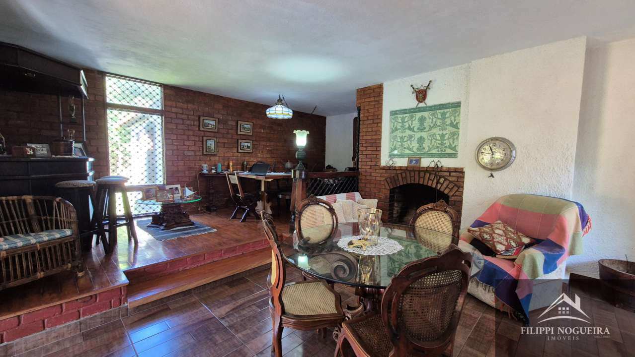 Conheça Propriedade maravilhosa com piscina, 5 quartos, sendo uma suíte, apartamento independente e um área total com 2.600m² em Miguel Pereira. - casa980javary - 7 7