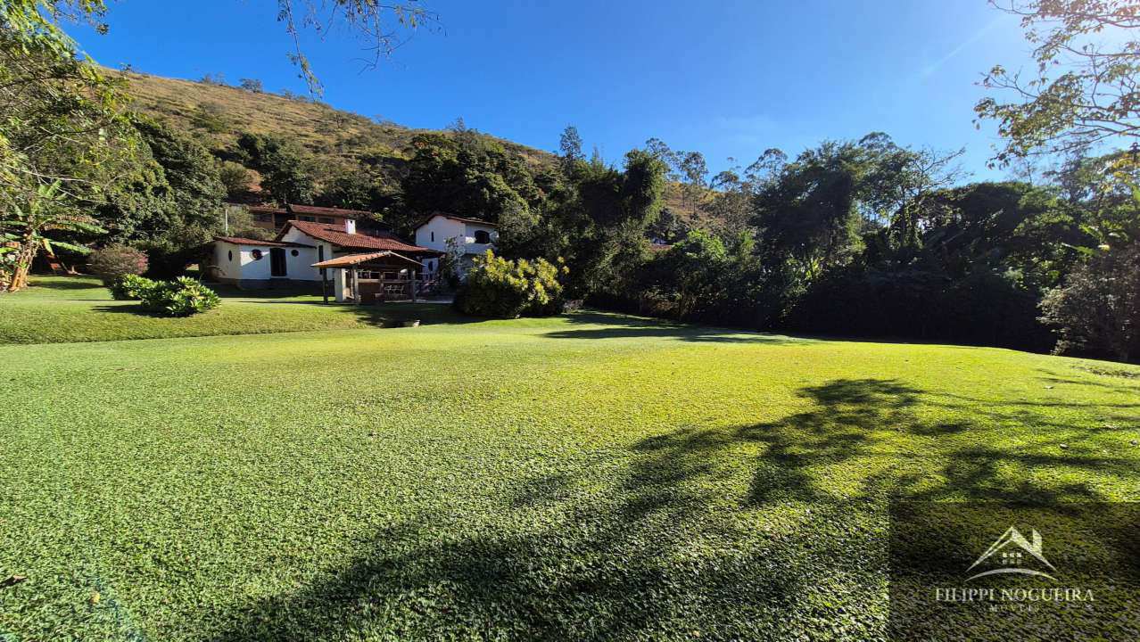 Conheça Propriedade maravilhosa com piscina, 5 quartos, sendo uma suíte, apartamento independente e um área total com 2.600m² em Miguel Pereira. - casa980javary - 26 26