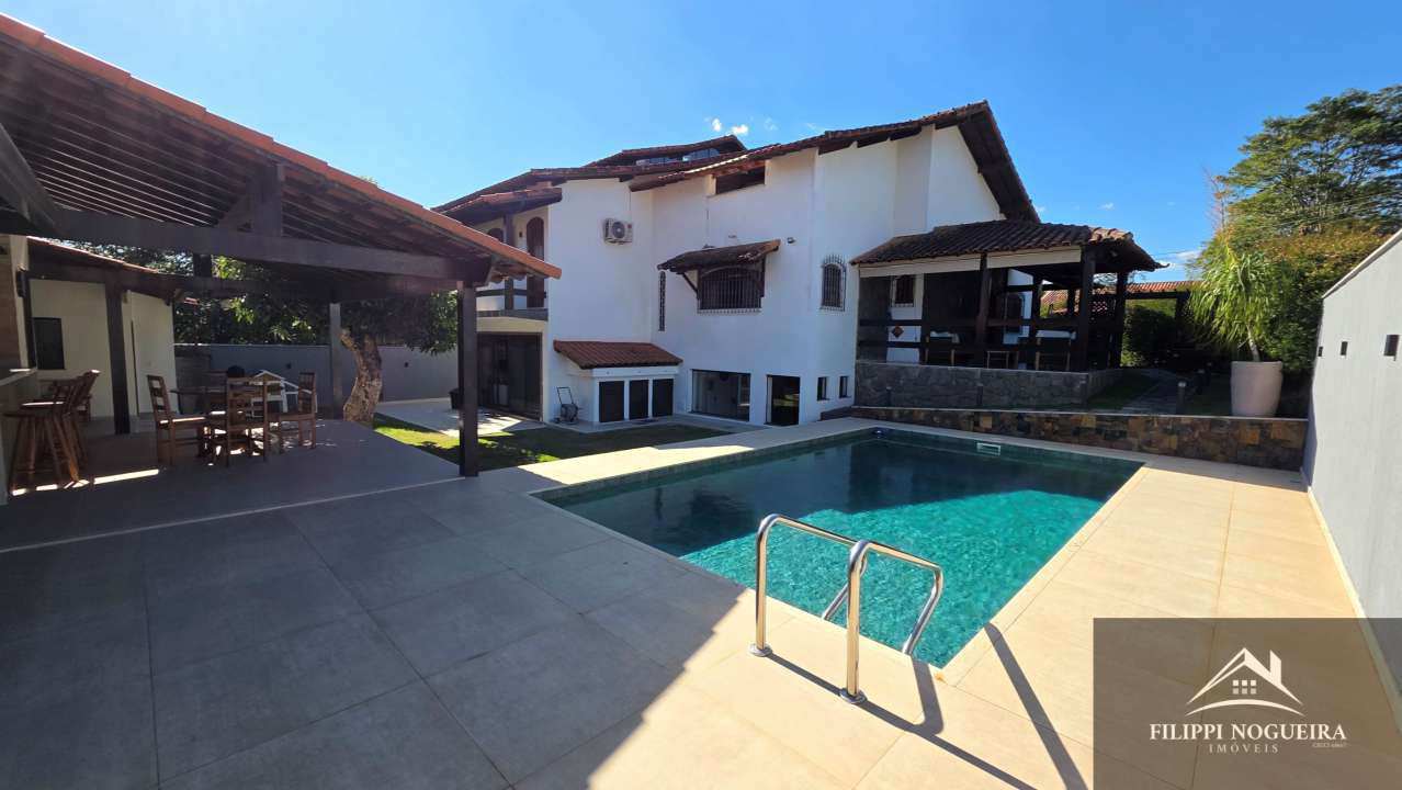 Conheça Belíssima residência de alto padrão com 6 quartos, sendo 3 suítes, sauna, área gourmet completa em um bairro nobre de Miguel Pereira. - casavillage2100 - 2 2