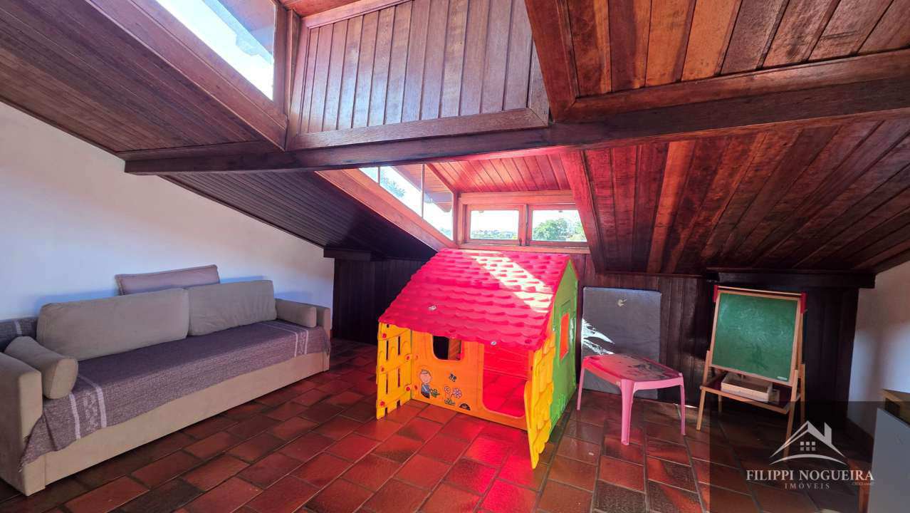 Conheça Belíssima residência de alto padrão com 6 quartos, sendo 3 suítes, sauna, área gourmet completa em um bairro nobre de Miguel Pereira. - casavillage2100 - 16 16