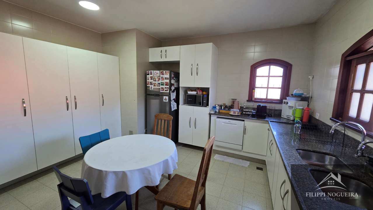 Conheça Belíssima residência de alto padrão com 6 quartos, sendo 3 suítes, sauna, área gourmet completa em um bairro nobre de Miguel Pereira. - casavillage2100 - 21 21