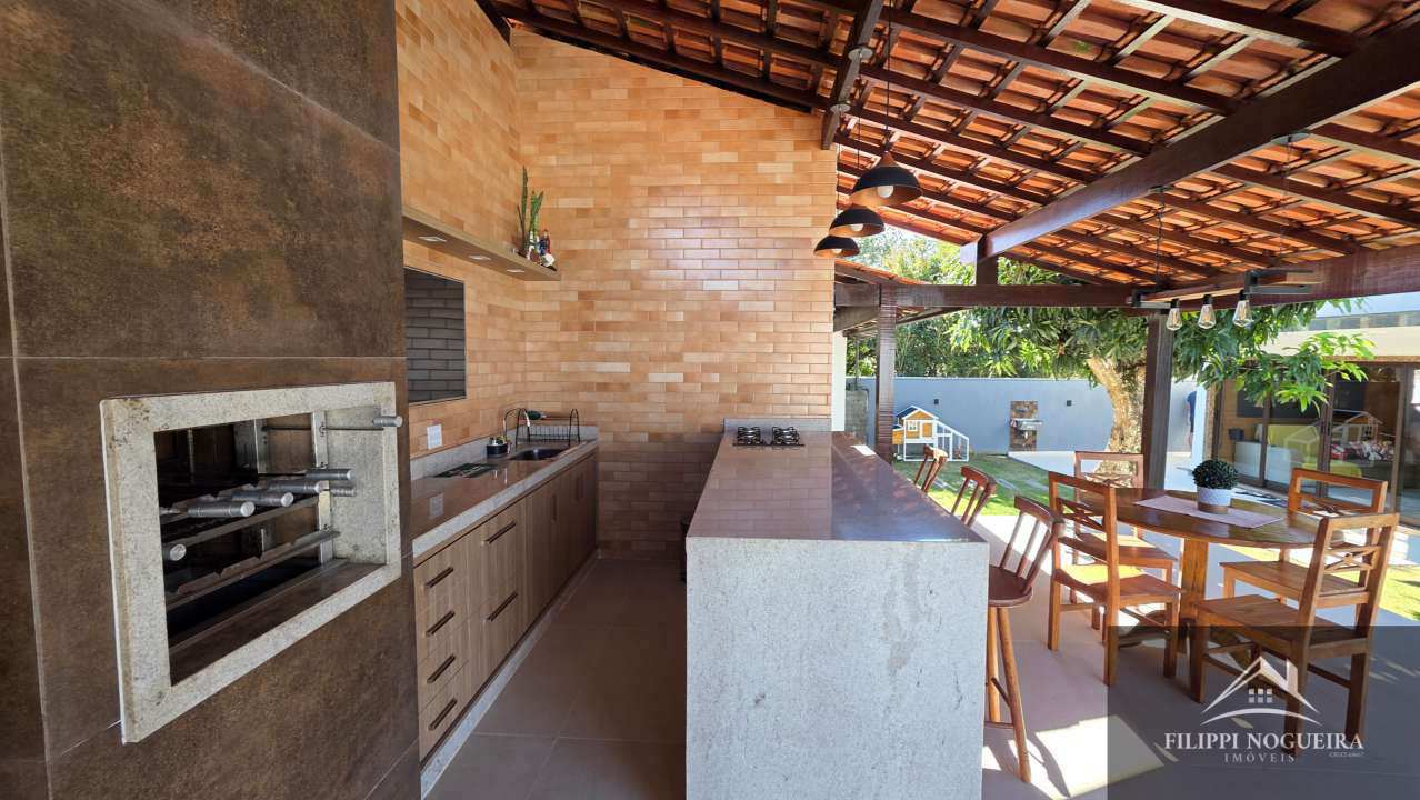 Conheça Belíssima residência de alto padrão com 6 quartos, sendo 3 suítes, sauna, área gourmet completa em um bairro nobre de Miguel Pereira. - casavillage2100 - 45 45