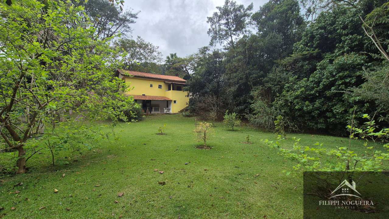 Conheça Excelente oportunidade! Casa com 2 quartos, sendo uma suíte, área gourmet e amplo terreno de 855 m², totalmente aproveitável. - FNCA20013 - 1 1