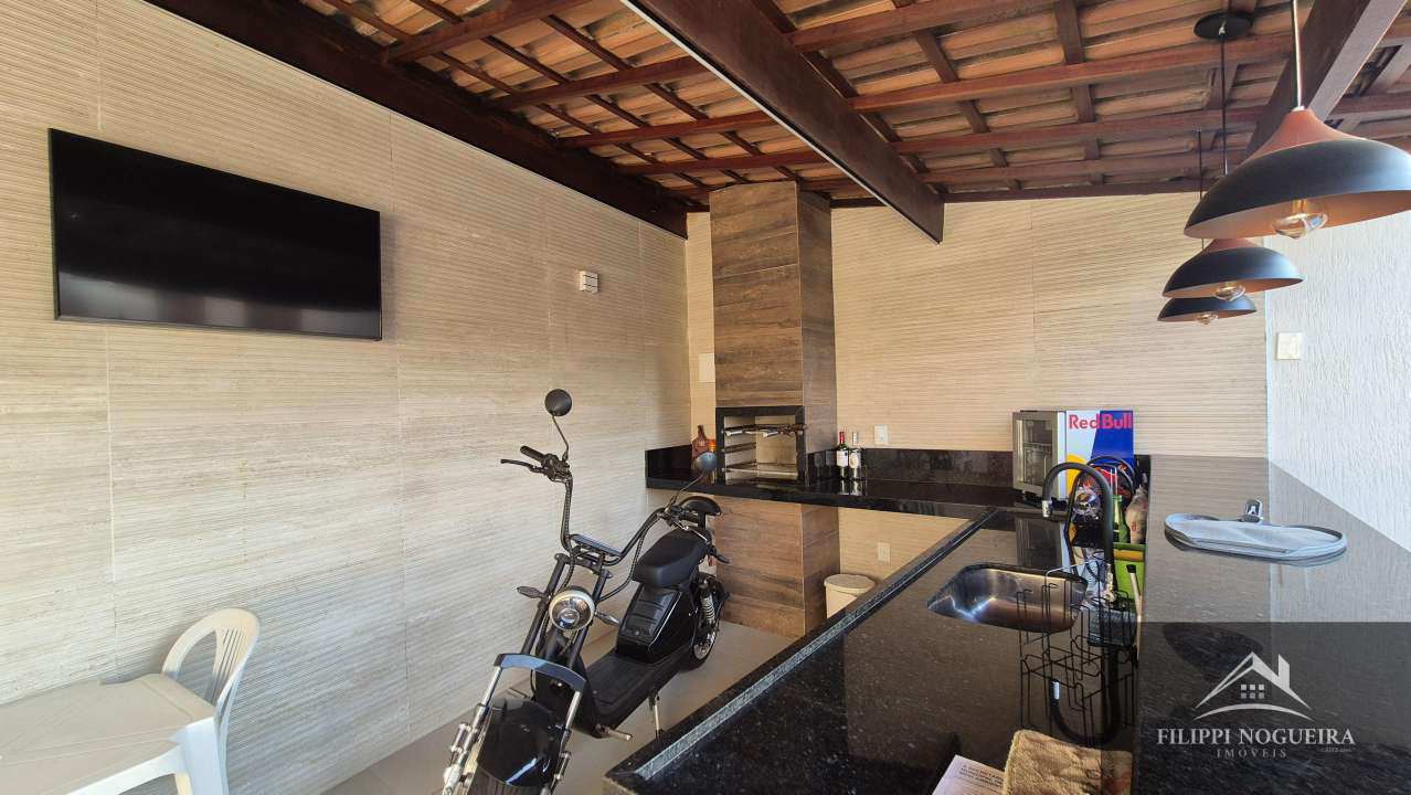 Conheça Maravilhosa casa plana com 4 quartos, sendo duas suítes, piscina e espaço gourmet. - FNCA40011 - 18 18