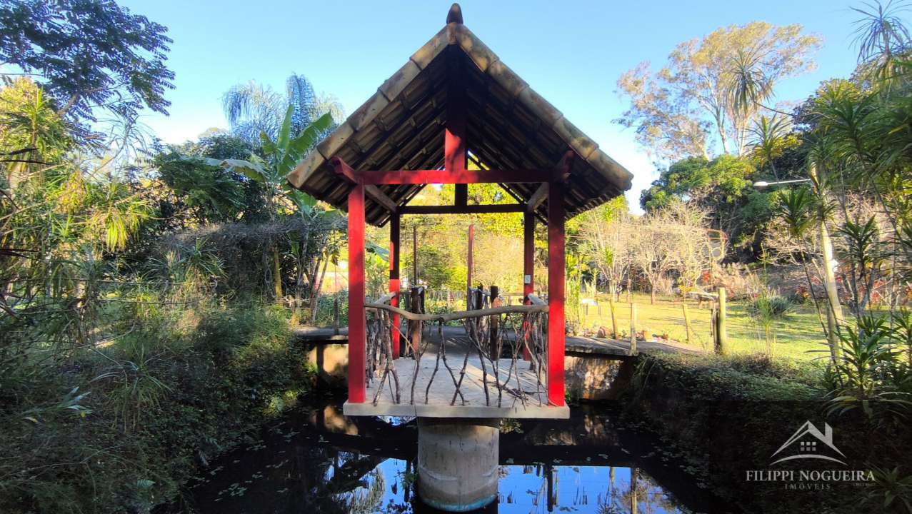 Conheça Excelente sítio com casa sede, lagos, piscina, casa de hóspedes, pomar e uma área total com 76.882m² em Paty do Alferes. - sitiobelavista - 53 53