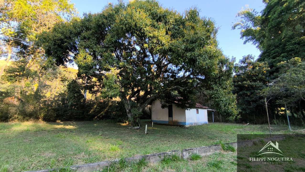 Conheça Excelente sítio com casa sede, lagos, piscina, casa de hóspedes, pomar e uma área total com 76.882m² em Paty do Alferes. - sitiobelavista - 61 61