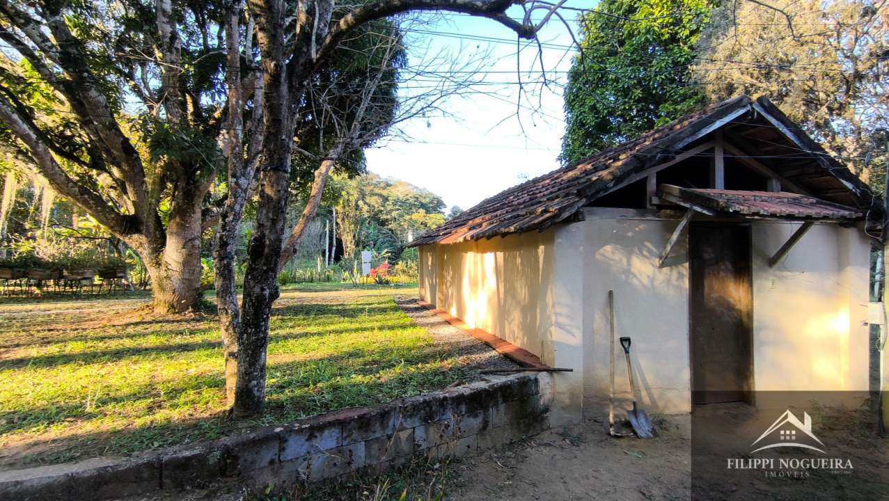 Conheça Excelente sítio com casa sede, lagos, piscina, casa de hóspedes, pomar e uma área total com 76.882m² em Paty do Alferes. - sitiobelavista - 63 63