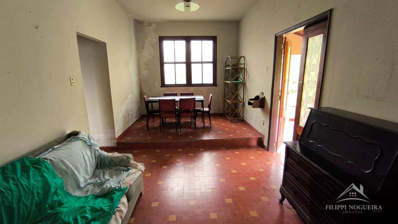 Conheça Excelente oportunidade para investidores: propriedade com 2.208 m², formada por três lotes, com possibilidade de divisão em quatro. - FNCA20017 - 11 11
